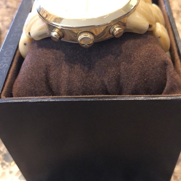 Michael Kors Oversized Women’s Horn Watch
